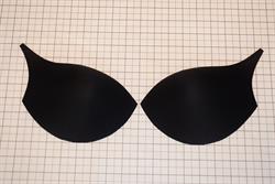 BH-skål med lidt polstring (fyld)  / Bra Cup with a slight uplift - Sort - str. 38. 