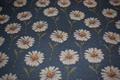 Gobelin/ jacquard med marguerit - Jeansblå