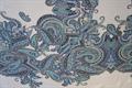 Silke med print - sjalsmønster i blå/ turkise toner